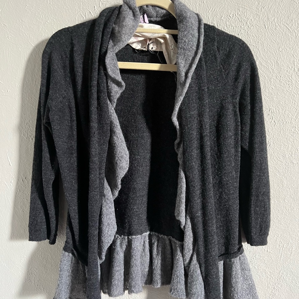 Soft Ruffle Cardigan